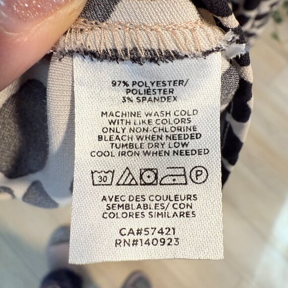 π€ LOFT Petites Black & Cream Animal Print Dress | 6P - Picture 6 of 10